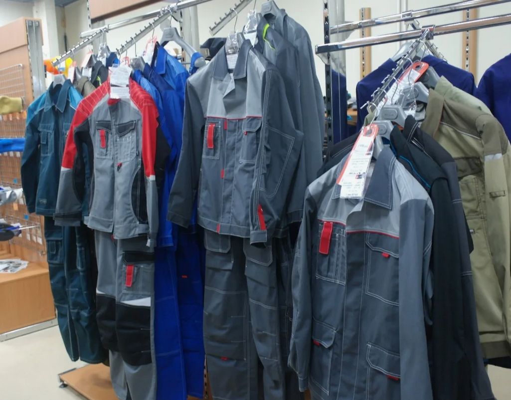 пошив спецодежды для оптовых заказчиков в Москве
