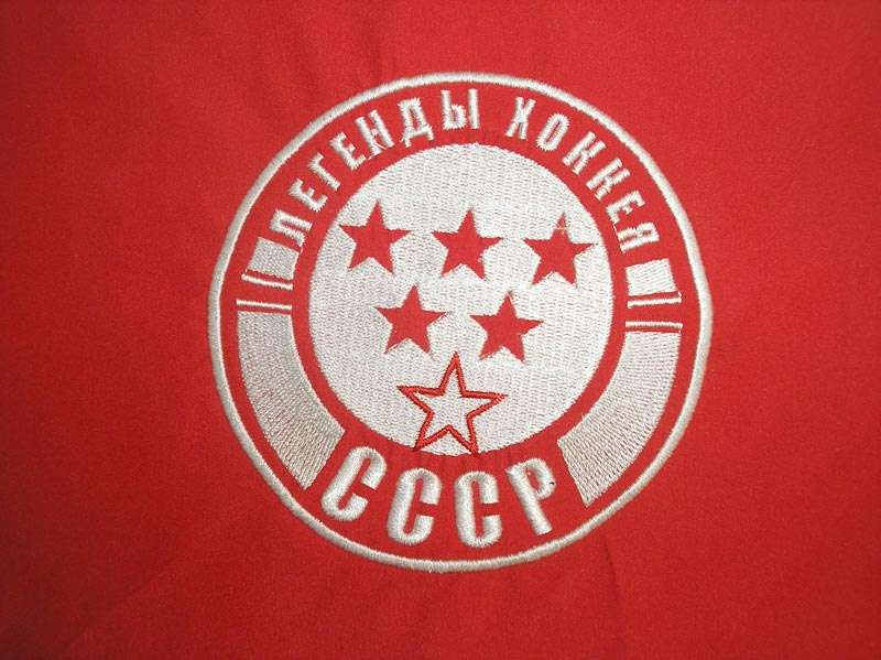 машинная вышивка логотипов